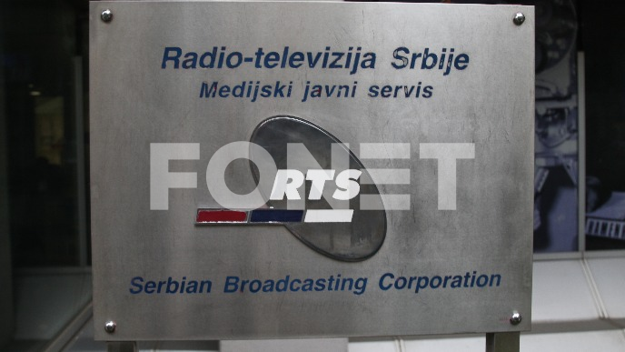 Ukinuti taksu za javni servis